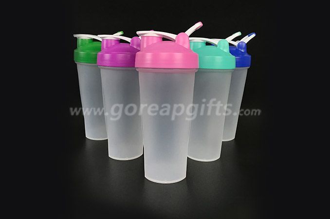 BPA free custom logo  PP plastic  shaker  water bottl  manufacturer