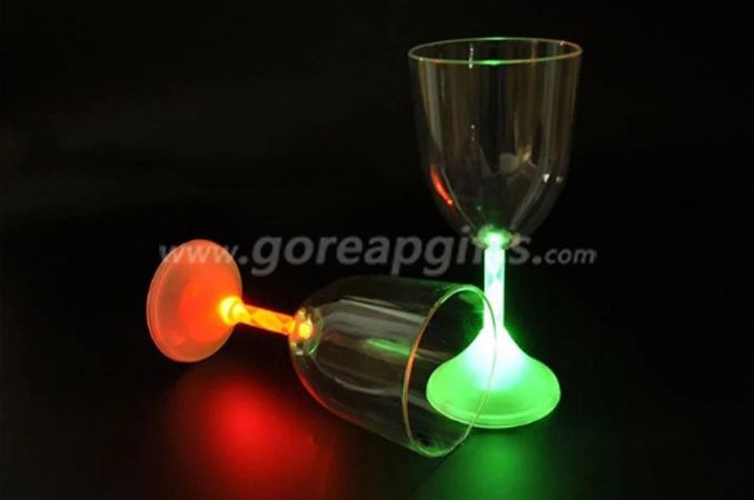 Hot sell Multi color LED Flashing Cocktail mug for New Year's Eve Favorite