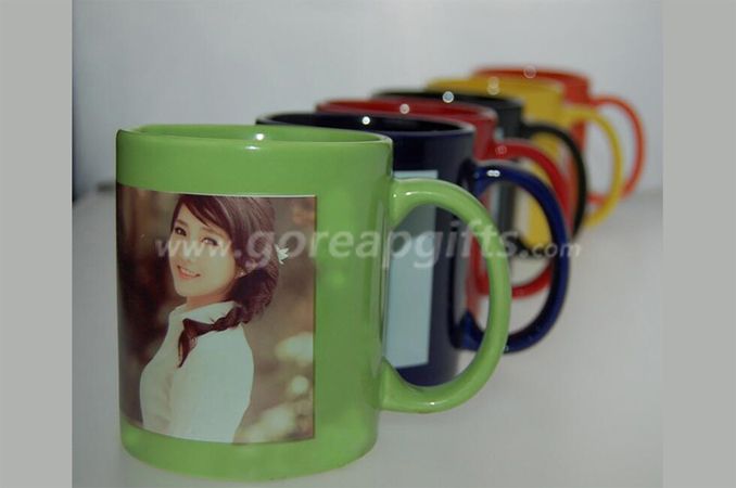 Promotional 11OZ glowing ceramic coffee  mugs,can be glowing in dark 