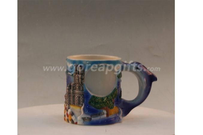 Creative fish shape ceramic coffee mug 