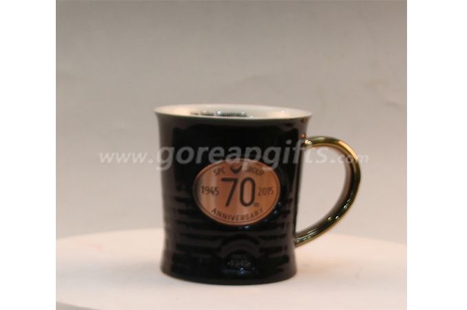 3D ceramic  coffee mug with gold plated handle  