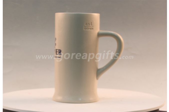 Spcecial shape ceramic beer mugs 